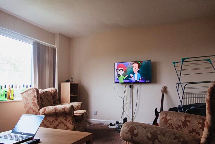 5 Bedroom House To Rent In Colston Dale, Bristol, BS16