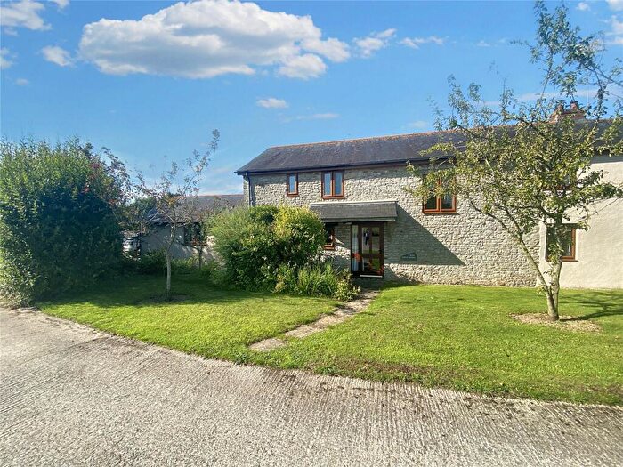 4 Bedroom Semi-Detached House For Sale In Kerswell, Cullompton, Devon, EX15