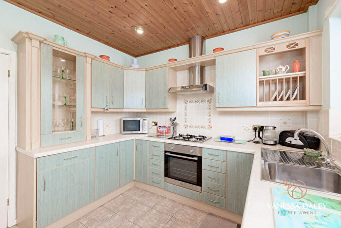 2 Bedroom Bungalow For Sale In Dunbar Drive, Preston, PR2