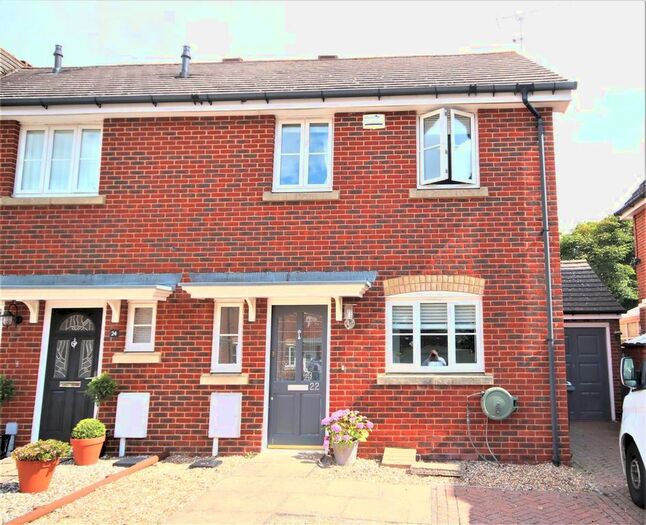 3 Bedroom Property To Rent In Updown Way, Chartham, Canterbury, CT4