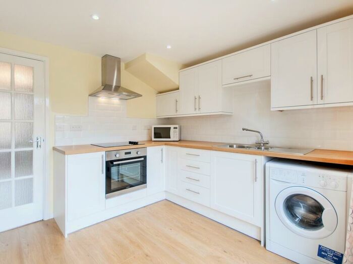 2 Bedroom Terraced House To Rent In Flatford Place, Kidlington, OX5