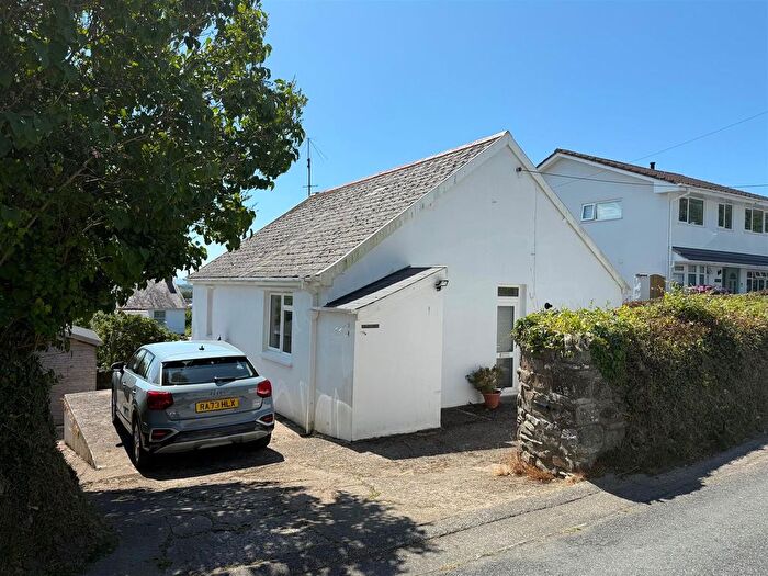 2 Bedroom Detached Bungalow For Sale In Higher Park Road, Braunton, EX33
