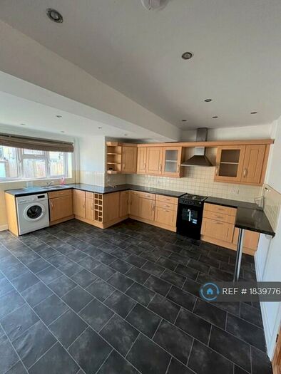 2 Bedroom Terraced House To Rent In Pengwern Road, Cardiff, CF5