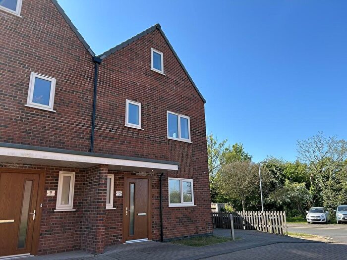 4 Bedroom Semi-Detached House To Rent In Millbrook, Caistor, Market Rasen, LN7