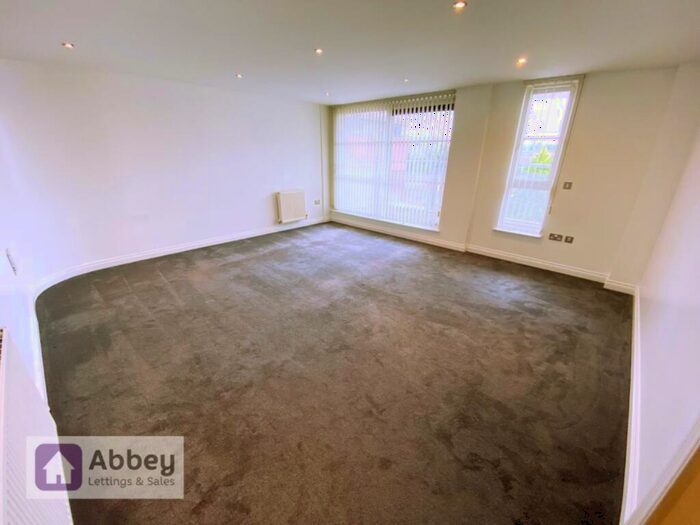 1 Bedroom Apartment To Rent In Watkin Road, Leicester, LE2