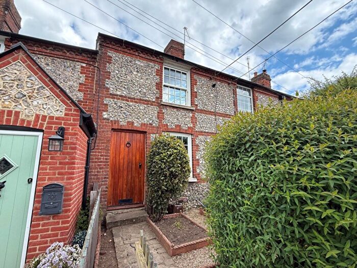 2 Bedroom Terraced House For Sale In Plomer Green Lane, Downley, HP13