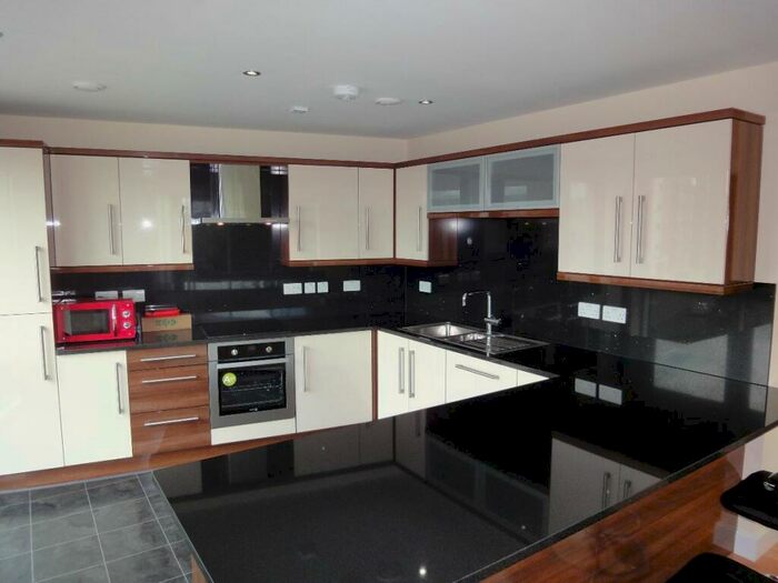 6 Bedroom Apartment To Rent In Apt, Ecclesall Road, S11