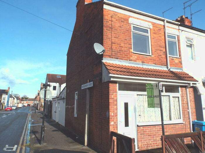 3 Bedroom End Of Terrace House To Rent In Welbeck Street, HU5