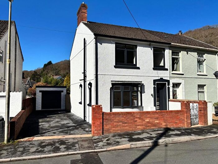 3 Bedroom Semi Detached House For Sale In Stepney Road, Llanelli, SA15