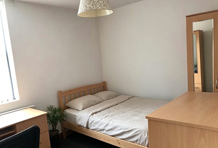 2 Bedroom Terraced House To Rent In Rookery Road, Selly Oak, Birmingham, B29