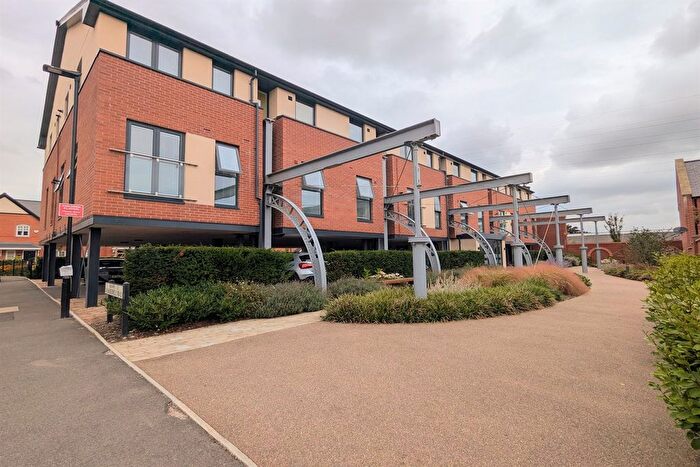 2 Bedroom Flat To Rent In Baskerville Road, Altrincham, WA14