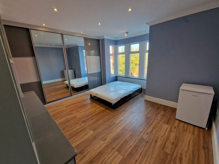 1 Bedroom Property To Rent In Ashburnham Road, Luton, Bedfordshire, LU1