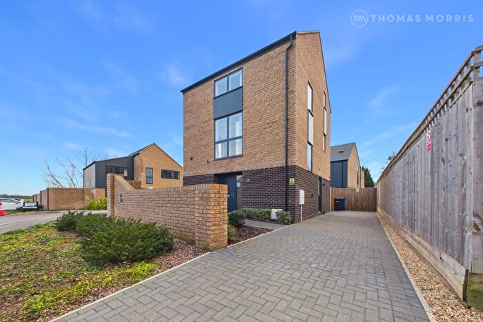 3 Bedroom Detached House For Sale In Portholme Place, Huntingdon, Cambridgeshire, PE29