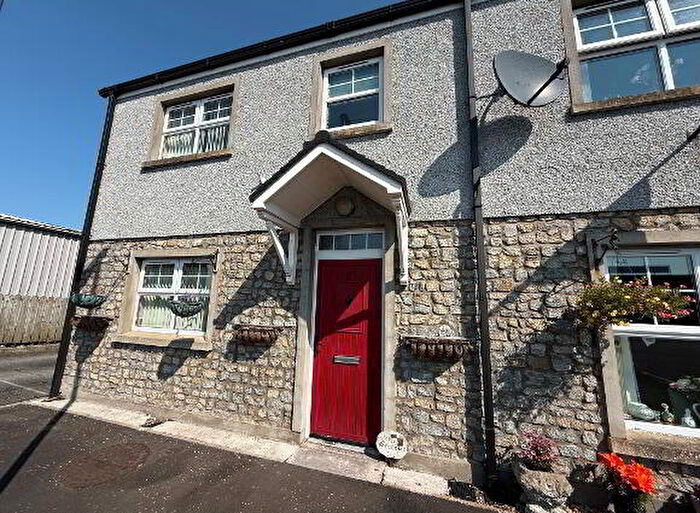 3 Bedroom End TownHouse For Sale In Loughgall Mews, Loughgall, BT61