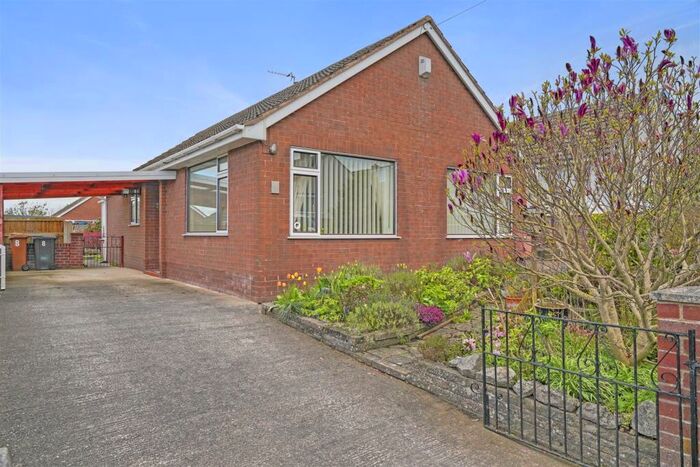 3 Bedroom Detached Bungalow For Sale In Tudor Close, Northop Hall, CH7