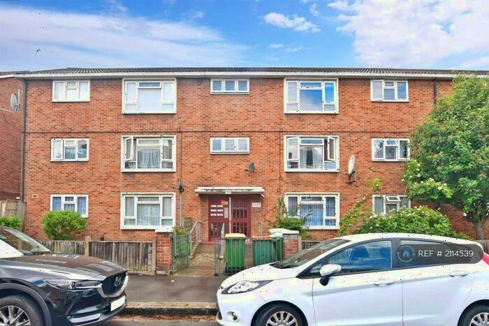 2 Bedroom Flat To Rent In Wellstead Road, London, E6