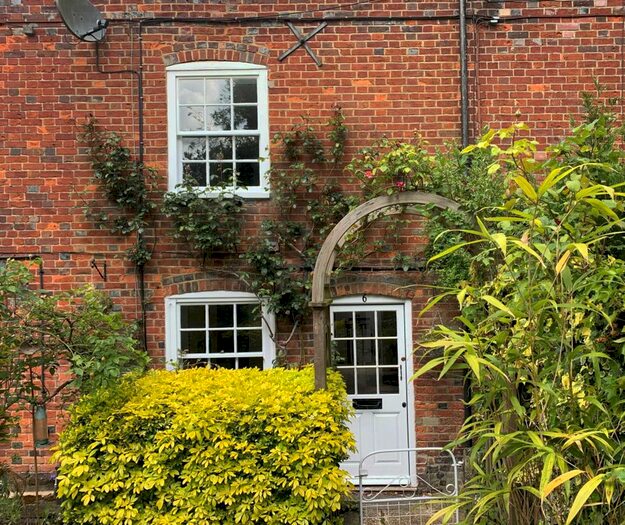 2 Bedroom Terraced House To Rent In Wellington Place, Marlborough, SN8