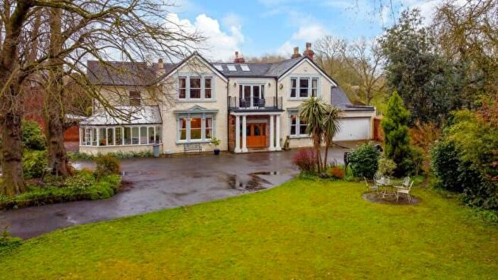 6 Bedroom Property For Sale In Prospect Road, Denby, DE5