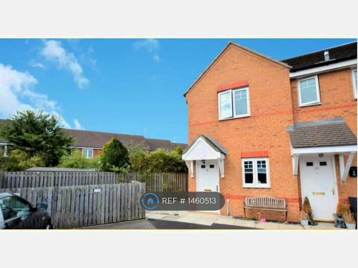 2 Bedroom Flat To Rent In Sandpiper Close, Filey, YO14