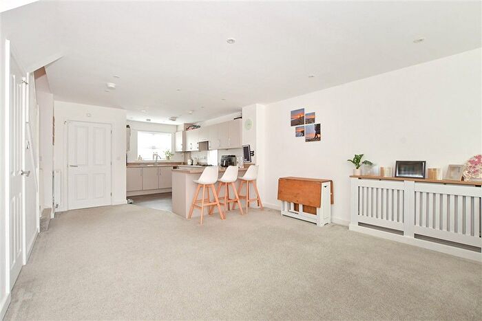 3 Bedroom Detached House For Sale In Denchy Mead, Burgess Hill, West Sussex, RH15