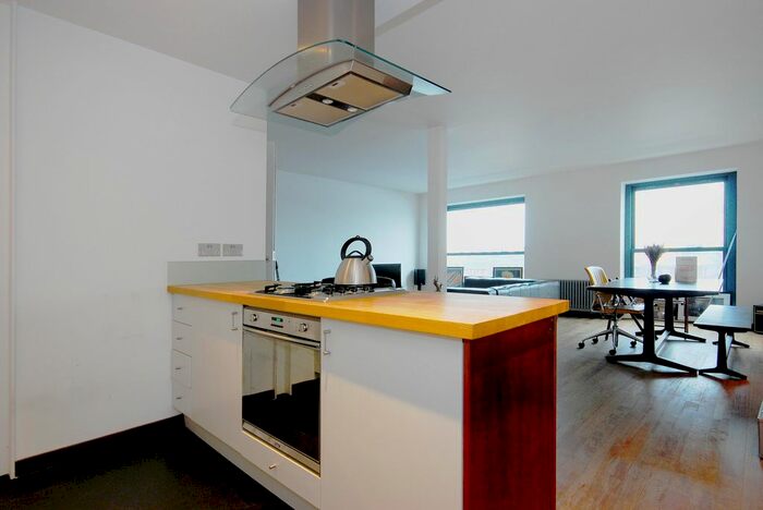 1 Bedroom Flat To Rent In Green Walk, London, SE1