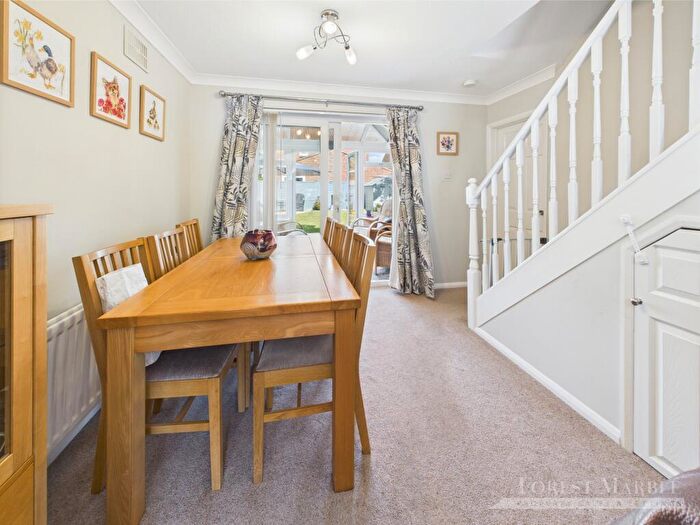 4 Bedroom Detached House For Sale In Beaconsfield Way, Frome, BA11
