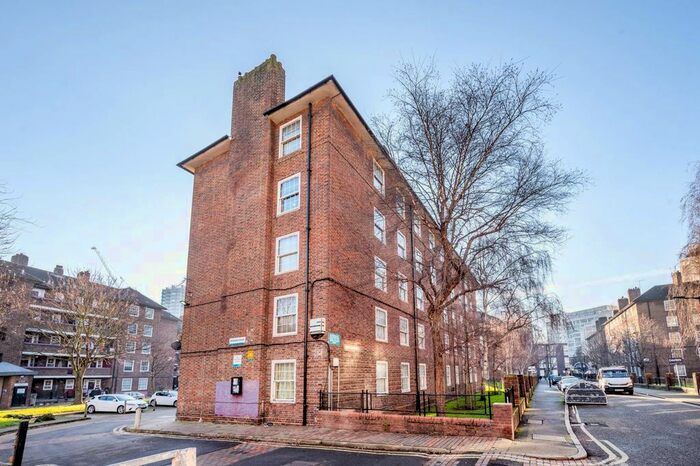2 Bedroom Flat To Rent In Bath Terrace SE1, Borough, London,