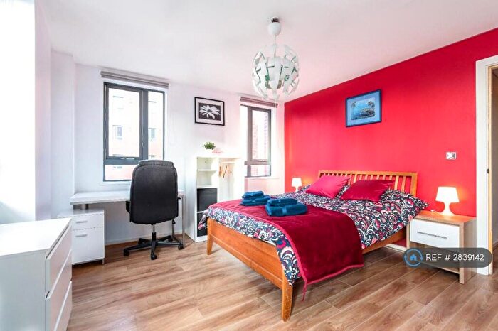 2 Bedroom Flat To Rent In Blantyre Street, Manchester, M15