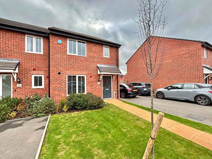 3 Bedroom Semi-Detached House To Rent In Tedder Grove, Nuneaton, CV11