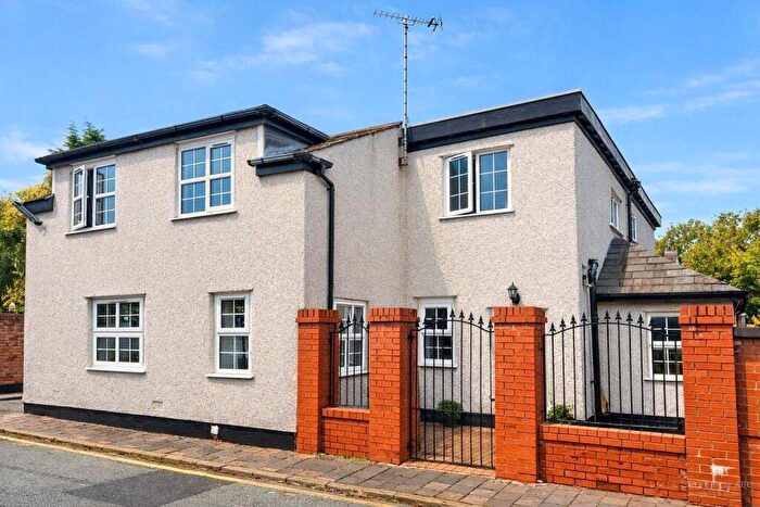 4 Bedroom Detached House For Sale In Walton Street, Southport, PR9