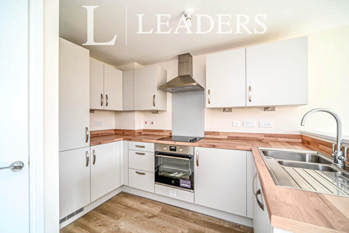 3 Bedroom Town House To Rent In Southern Cross, Wixams, MK42