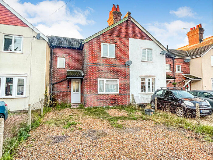 2 Bedroom Terraced House For Sale In Dutton Lane, Easteigh, SO50