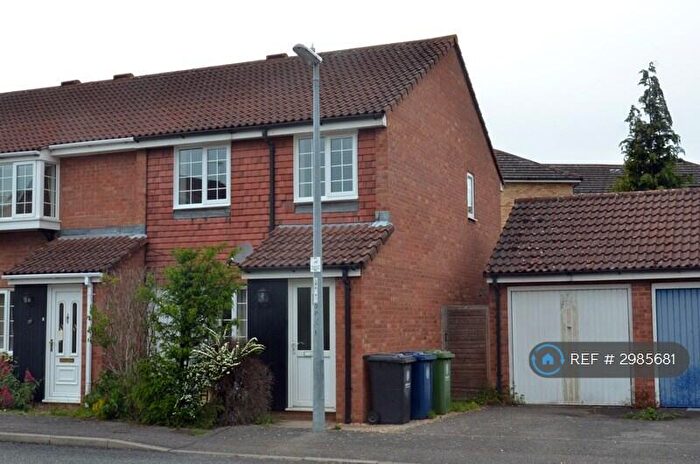 3 Bedroom End Of Terrace House To Rent In Tamarin Gardens, Cambridge, CB1