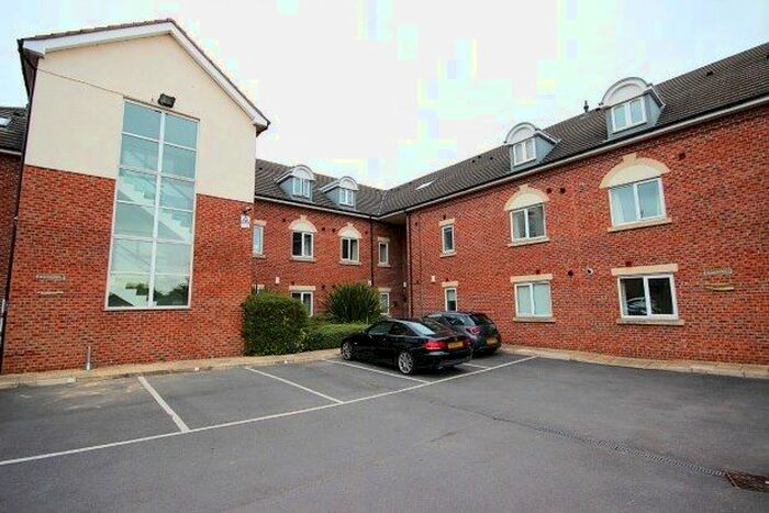 2 Bedroom Flat To Rent In Poplar Court, York, YO26