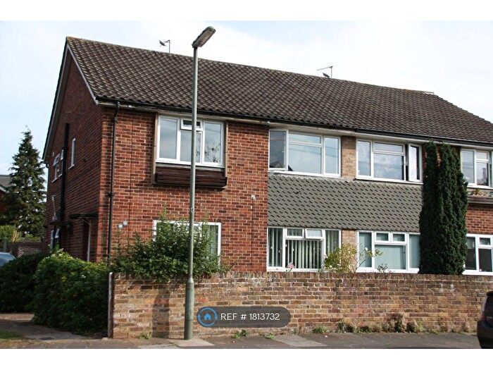 2 Bedroom Maisonette To Rent In Fairholme Road, Ashford, TW15