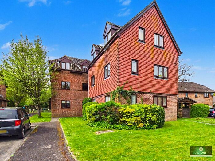 1 Bedroom House For Sale In Black Swan Close, Pease Pottage, Crawley, RH11