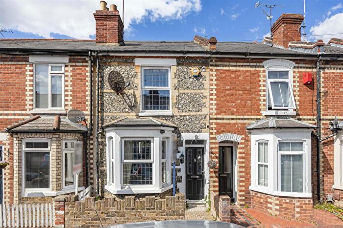 3 Bedroom Terraced House For Sale In Kings Road, Caversham, Reading, RG4
