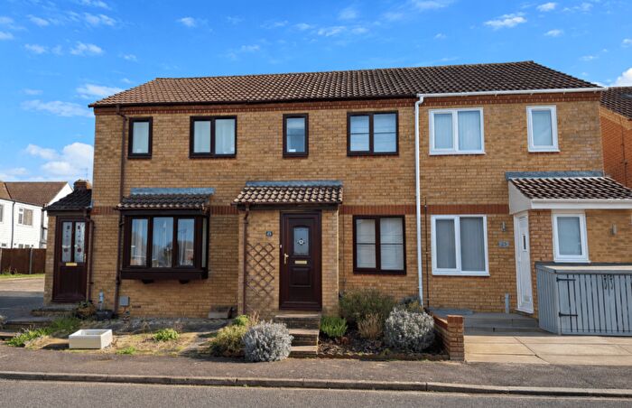 2 Bedroom Terraced House For Sale In Mulberry Close, Stotfold, Hitchin, SG5