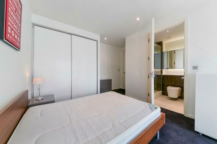 1 Bedroom Flat For Sale In Baltimore Wharf, Canary Wharf, London, E14