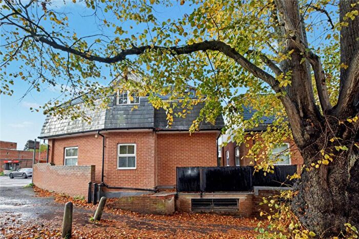 2 Bedroom End Of Terrace House To Rent In Turk Street, Alton, Hampshire, GU34