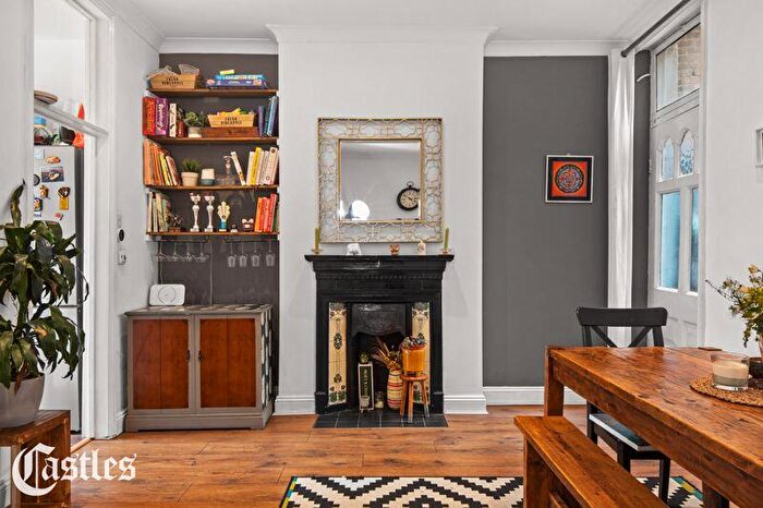 2 Bedroom Flat For Sale In Mount Pleasant Road, Tottenham, N17