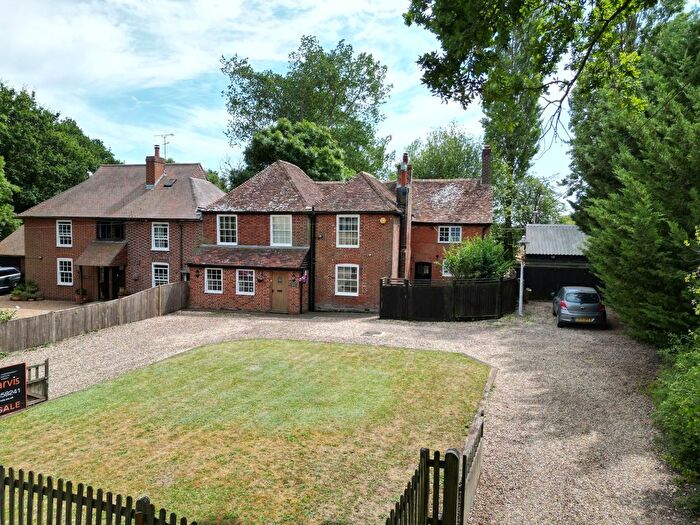 5 Bedroom Semi-Detached House For Sale In Lenham Heath Road, Lenham Heath, Maidstone, ME17