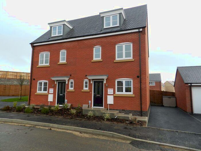 3 Bedroom House To Rent In Long Buckby, NN6