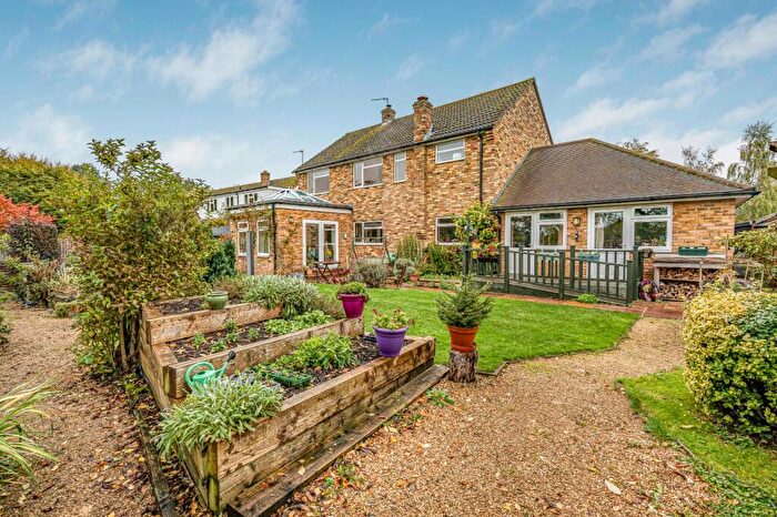 6 Bedroom Detached House For Sale In The Avenue, Worminghall, Aylesbury, HP18