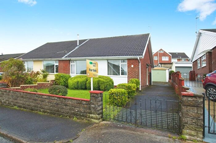 2 Bedroom Semi-Detached Bungalow For Sale In Parklands Road, Tonyrefail, Porth, CF39
