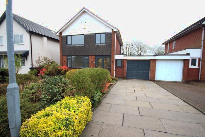 3 Bedroom Detached House To Rent In Hillside Avenue, Bromley Cross, Bolton, Greater Manchester, BL7