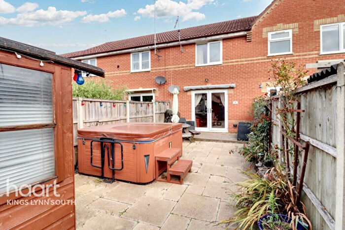 2 Bedroom Terraced House For Sale In Woodbridge Way, King's Lynn, PE30