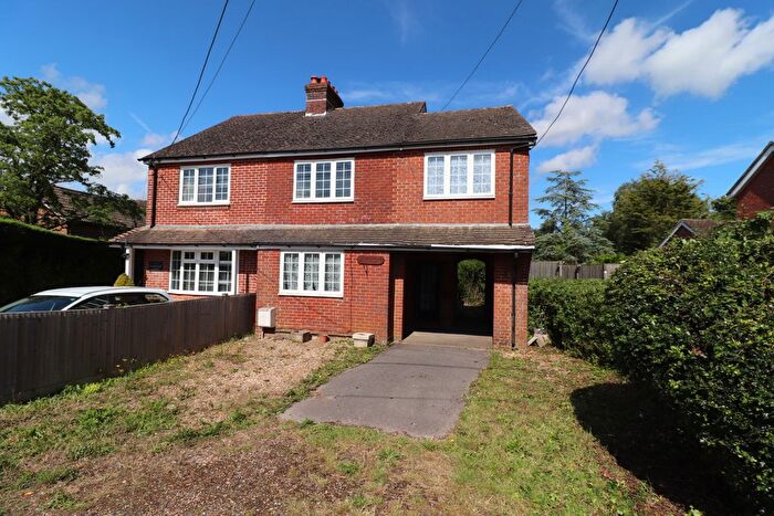 3 Bedroom Semi-Detached House To Rent In Winchester Road, Botley, Southampton, SO32