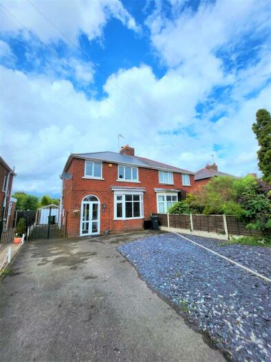 3 Bedroom Semi-Detached House To Rent In St. Kenelms Avenue, Halesowen, B63