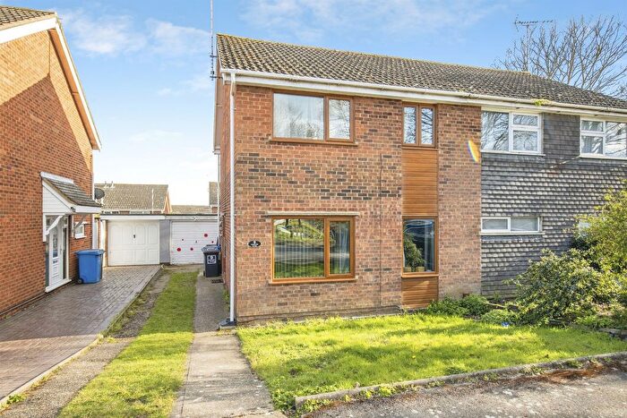 3 Bedroom Semi Detached House For Sale In Sawston Close, Ipswich, IP2